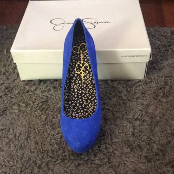 Shoes - Picture 3 of 3